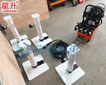 電動(dòng)同步分離爪式千斤頂實(shí)物圖二